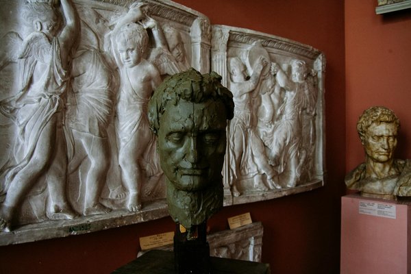 Recyclage des Déchets Électroniques : Un Défi Crucial pour notre Avenir